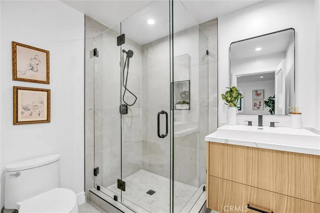 15577 Otsego Street, Encino, California 91436 home-pic-38